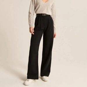 BNWOT Daisy Grace Wide Leg Tailored Pants